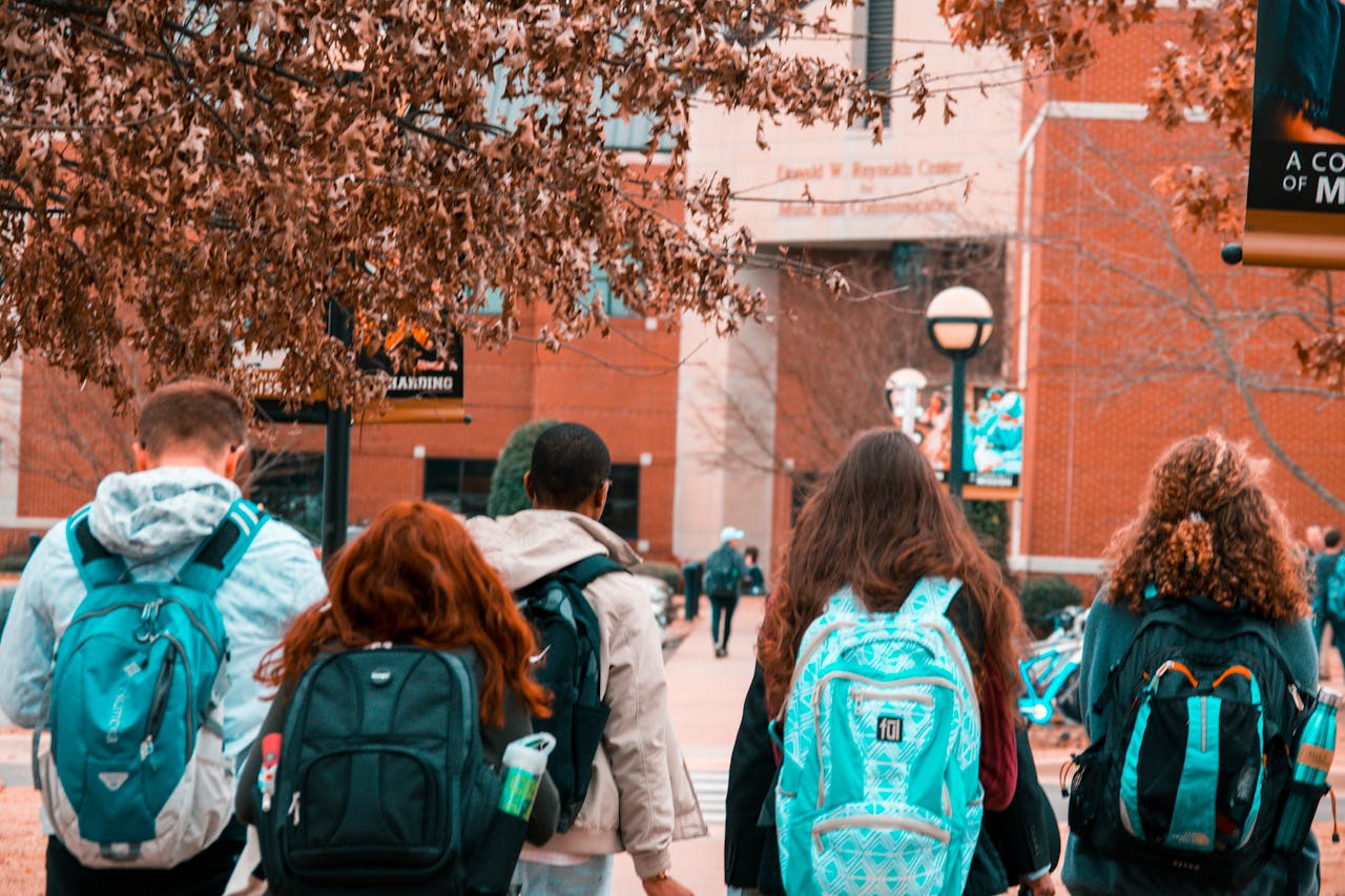 How Colleges View ACT Scores: Minimums, Superscoring, and Beyond